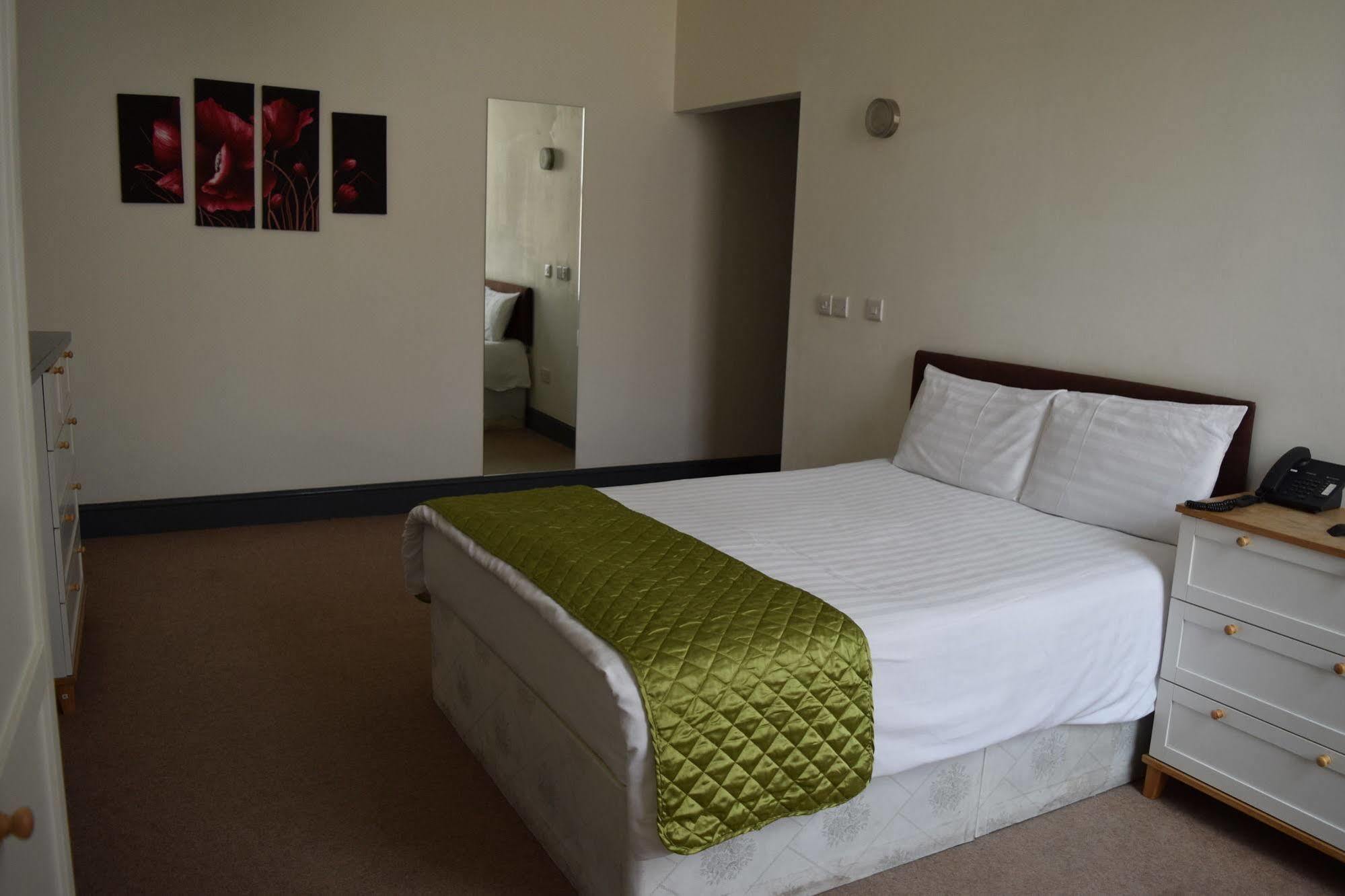 The King William Hotel Лондон Экстерьер фото
