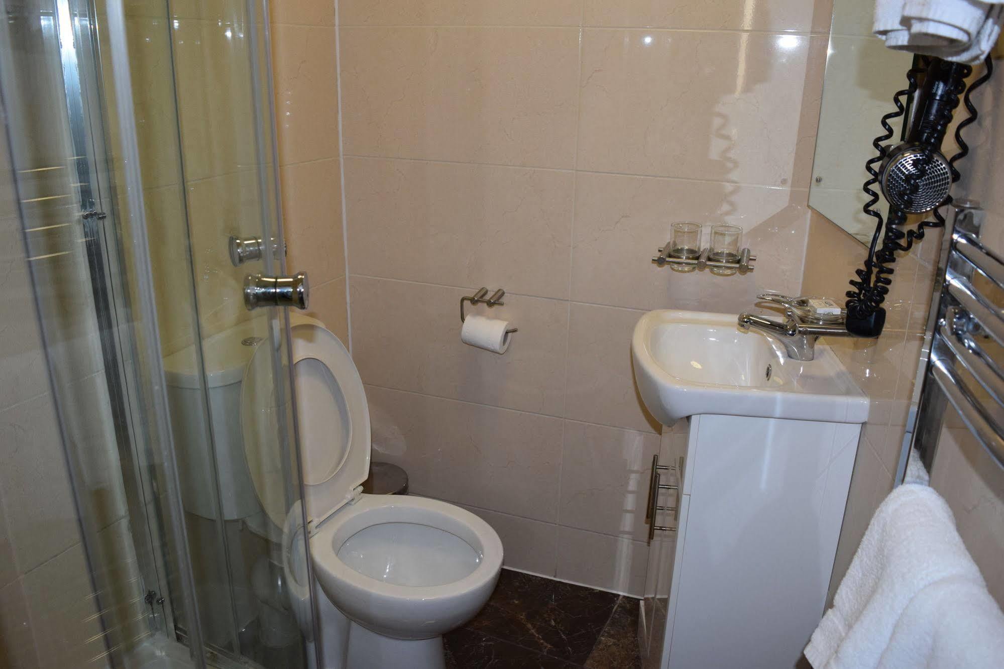 The King William Hotel Лондон Экстерьер фото