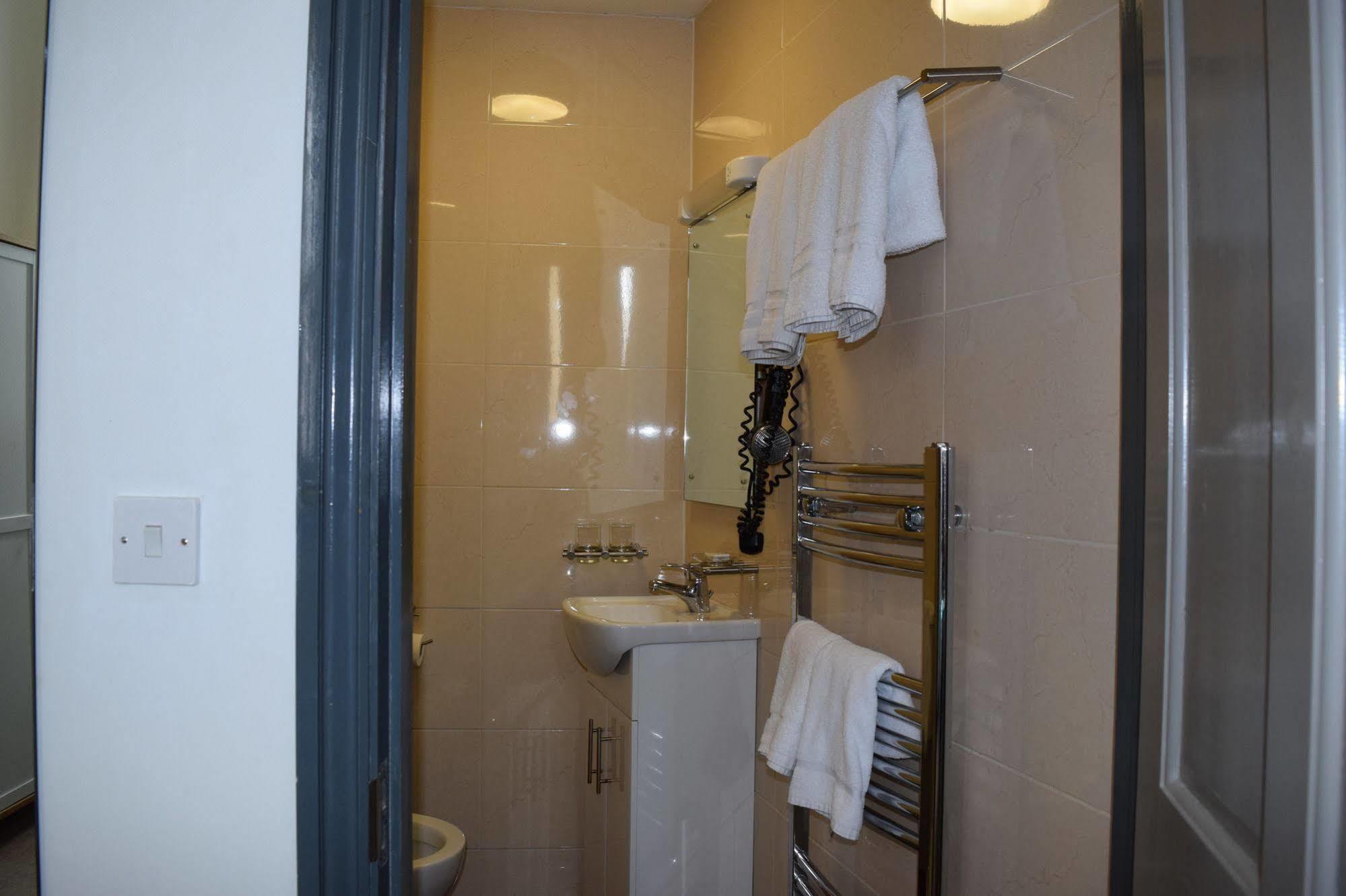 The King William Hotel Лондон Экстерьер фото