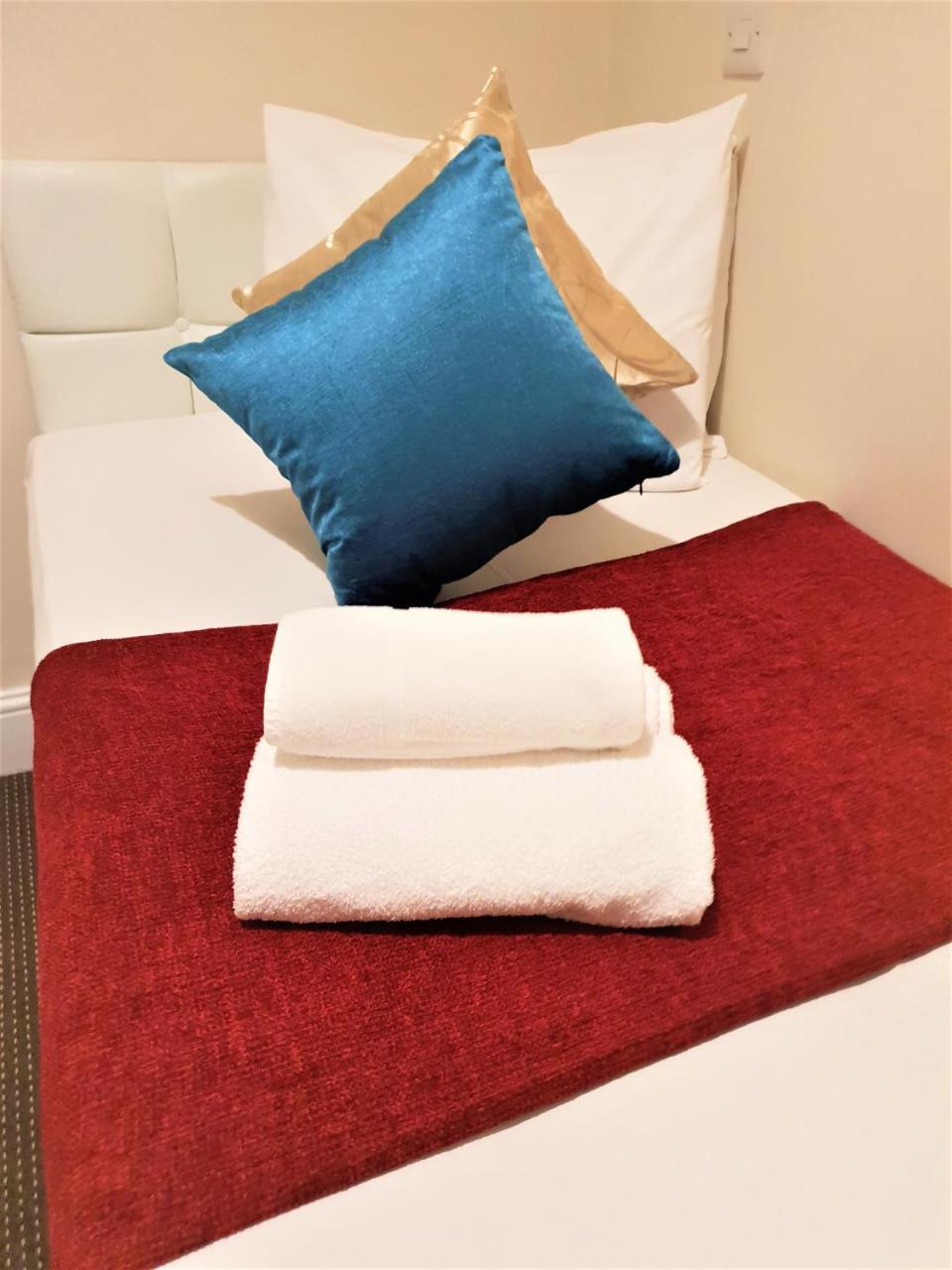 The King William Hotel Лондон Экстерьер фото