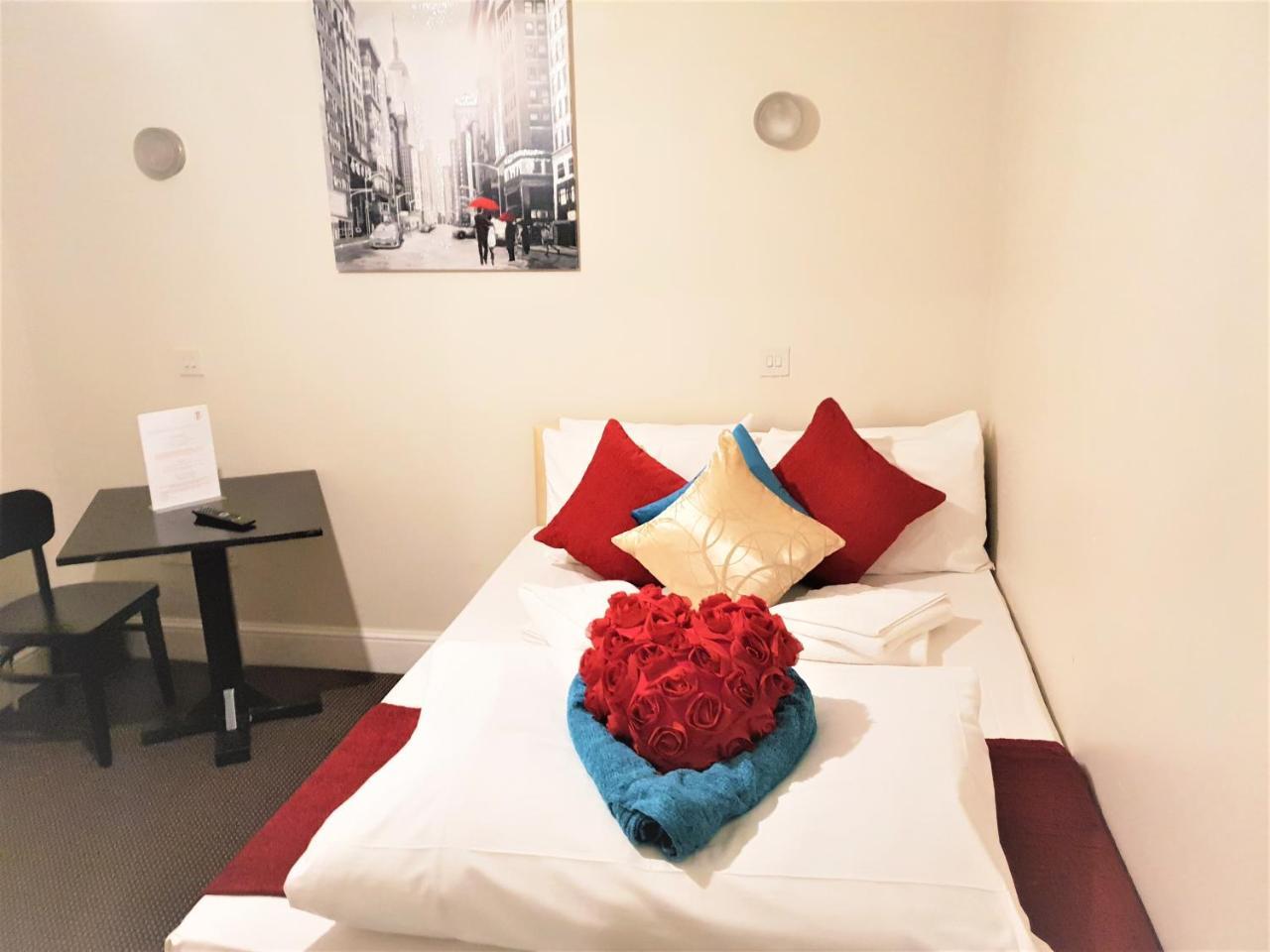 The King William Hotel Лондон Экстерьер фото
